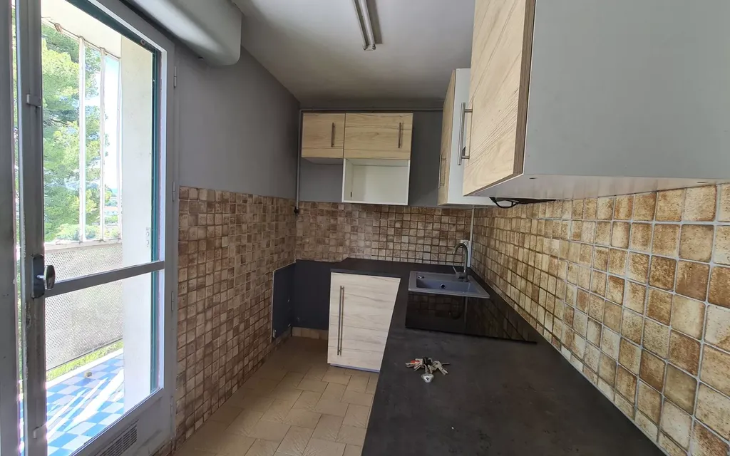 Achat appartement à vendre 4 pièces 72 m² - Marseille 13ème arrondissement