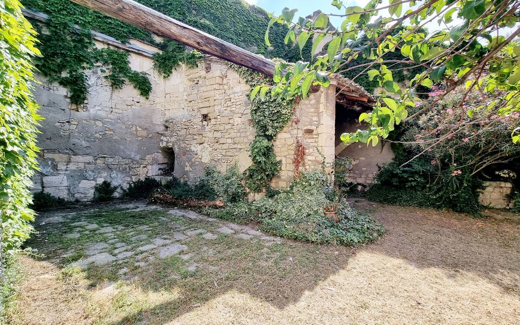 Achat maison à vendre 4 chambres 213 m² - Tarascon