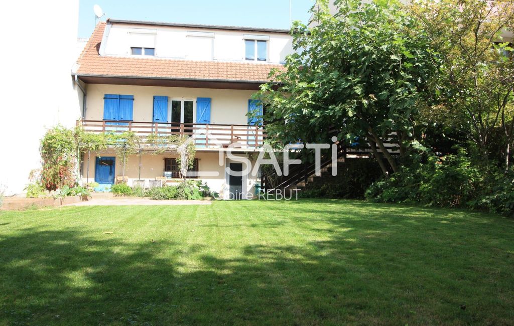 Achat maison à vendre 5 chambres 210 m² - Livry-Gargan