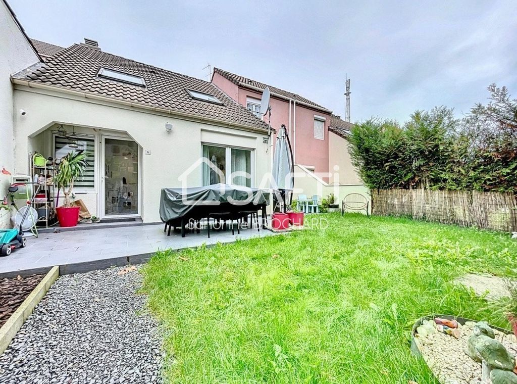 Achat maison à vendre 3 chambres 97 m² - Roissy-en-Brie