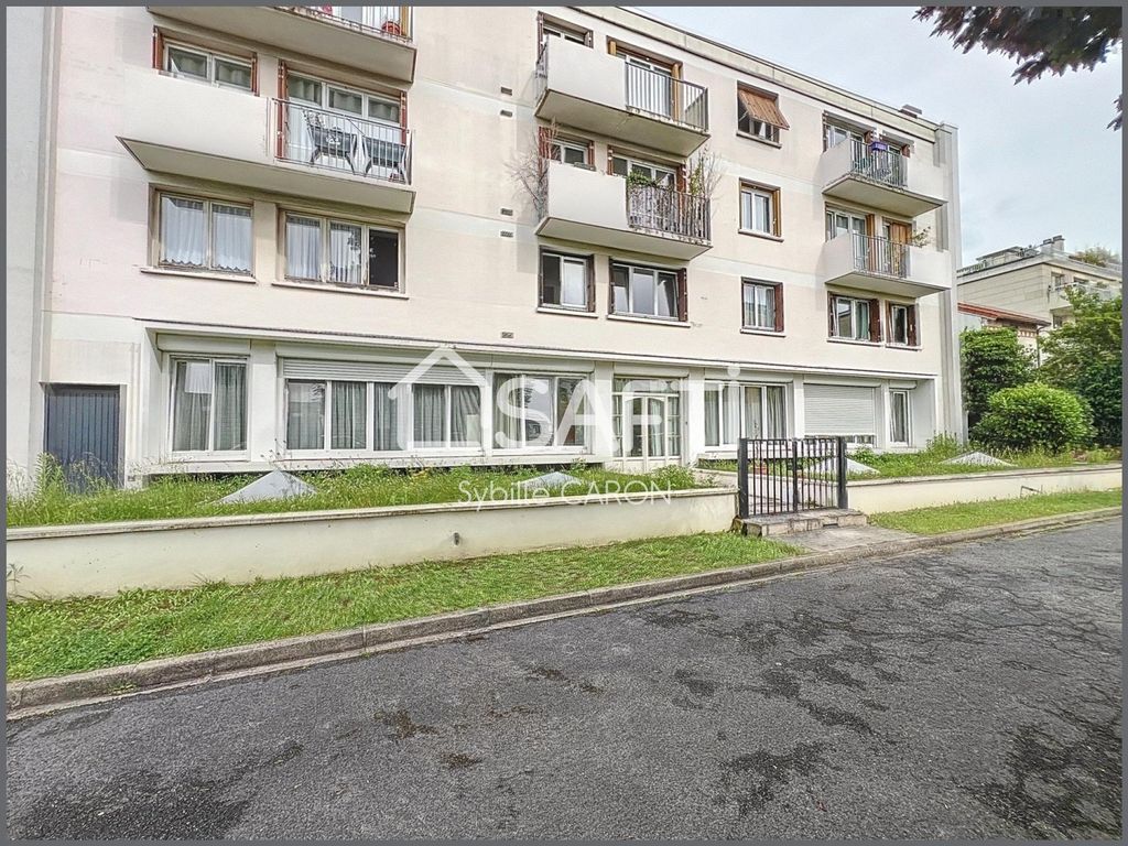 Achat loft à vendre 7 pièces 155 m² - Clamart