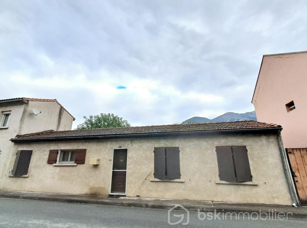 Achat maison à vendre 3 chambres 115 m² - Esténos