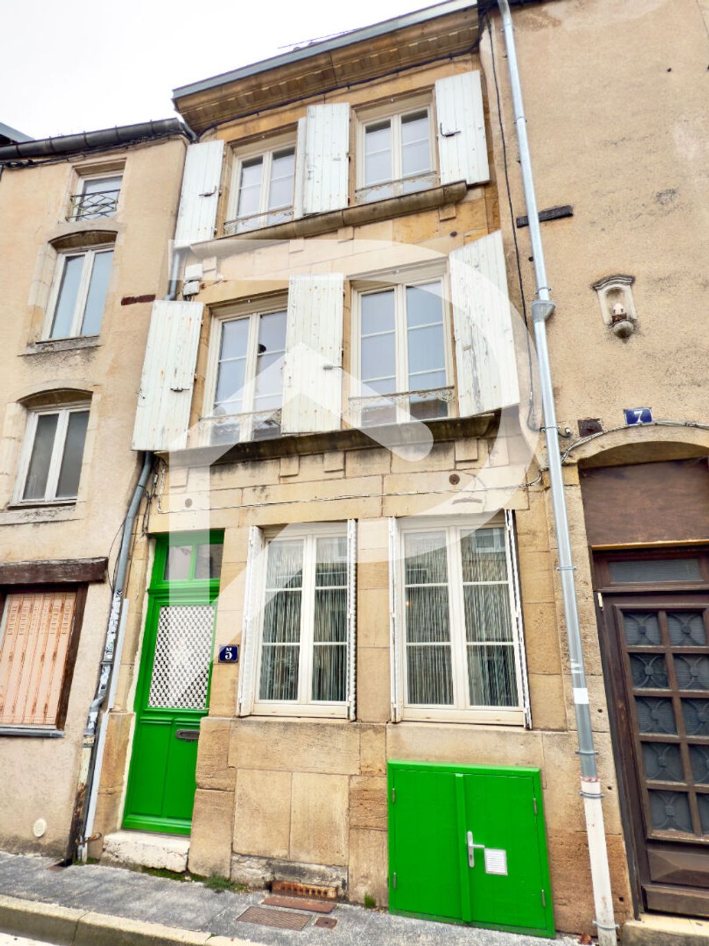 Achat maison à vendre 4 chambres 152 m² - Langres