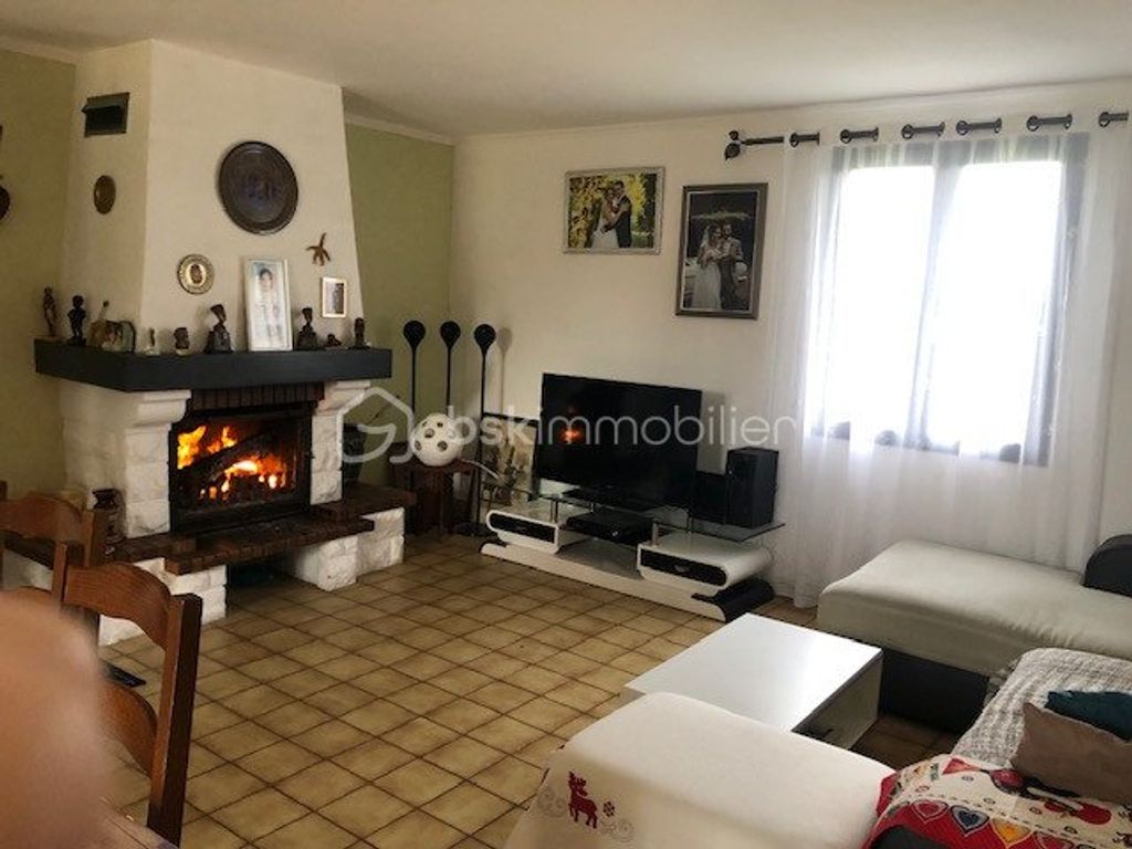 Achat maison à vendre 3 chambres 90 m² - Sainte-Marguerite-sur-Duclair