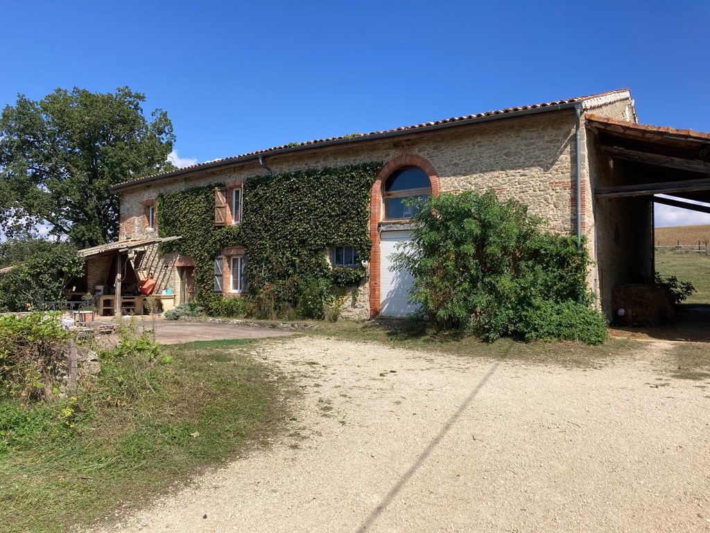 Achat maison à vendre 3 chambres 296 m² - Auriac-sur-Vendinelle