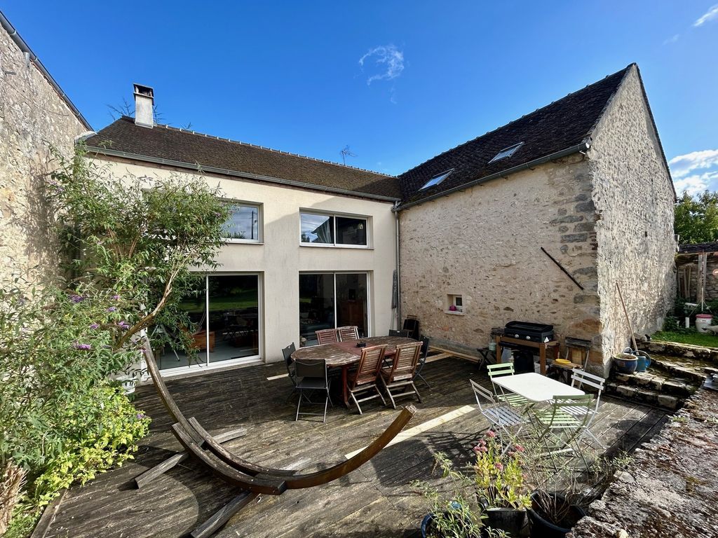 Achat maison à vendre 4 chambres 163 m² - Grez-sur-Loing