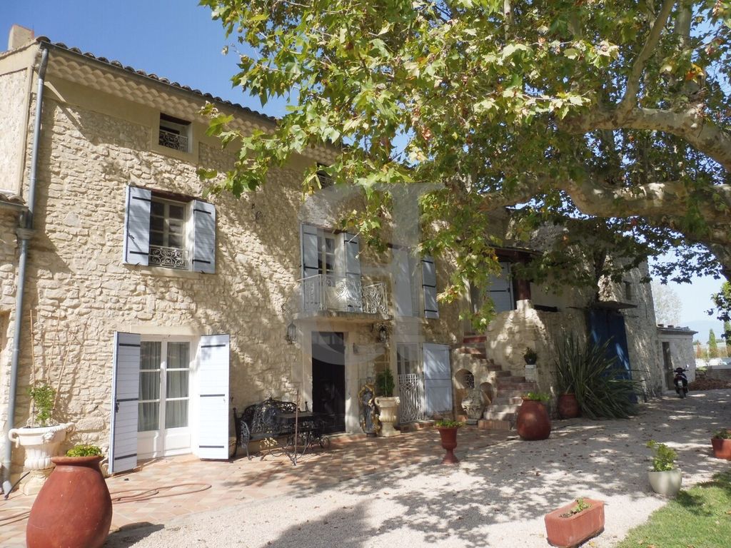 Achat maison à vendre 4 chambres 271 m² - Pernes-les-Fontaines