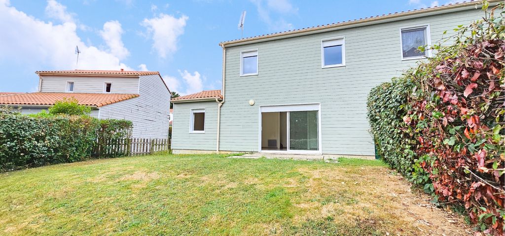 Achat maison à vendre 3 chambres 85 m² - La Roche-sur-Yon