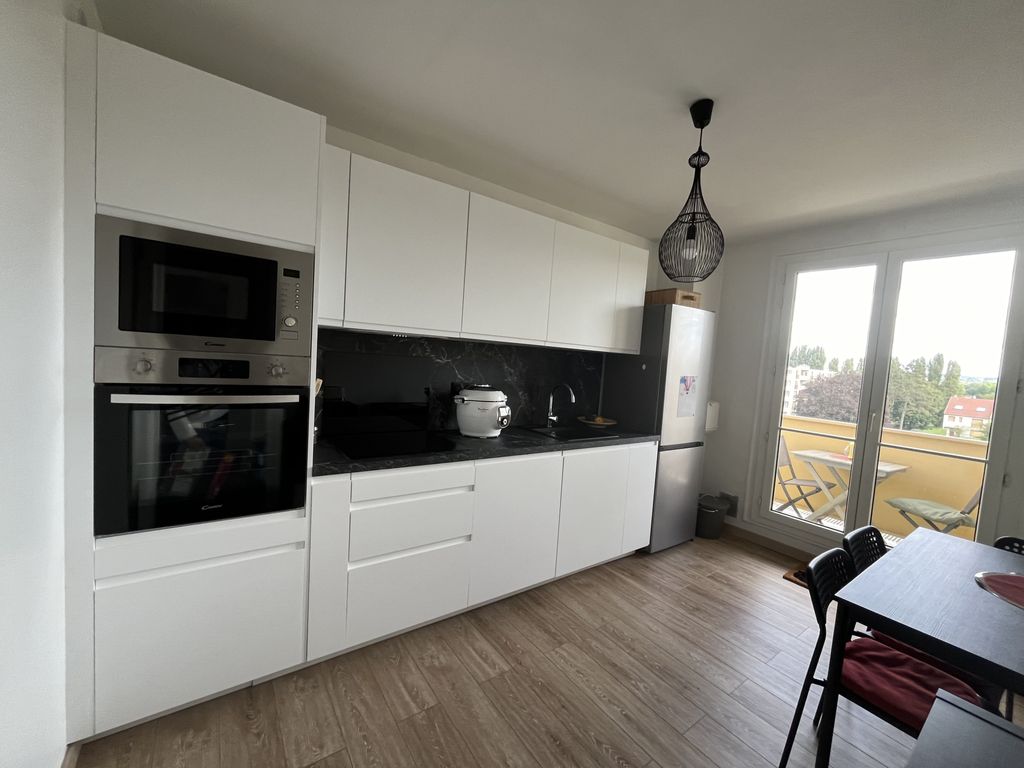 Achat appartement à vendre 4 pièces 73 m² - Brou-sur-Chantereine