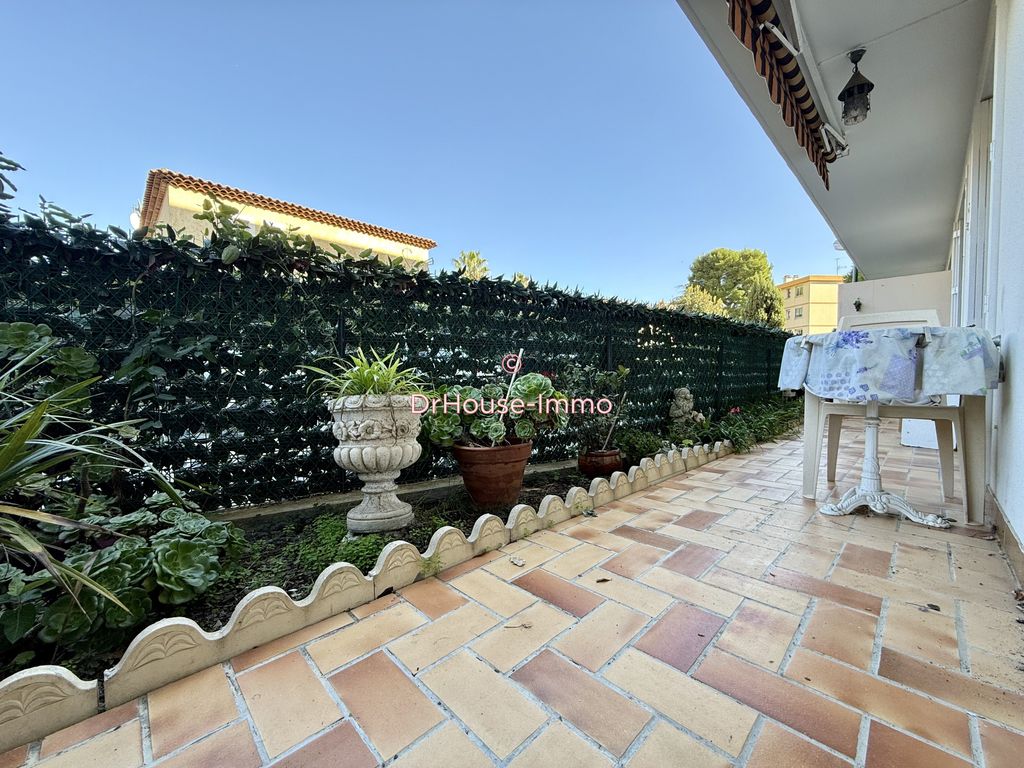 Achat appartement à vendre 2 pièces 43 m² - Cagnes-sur-Mer