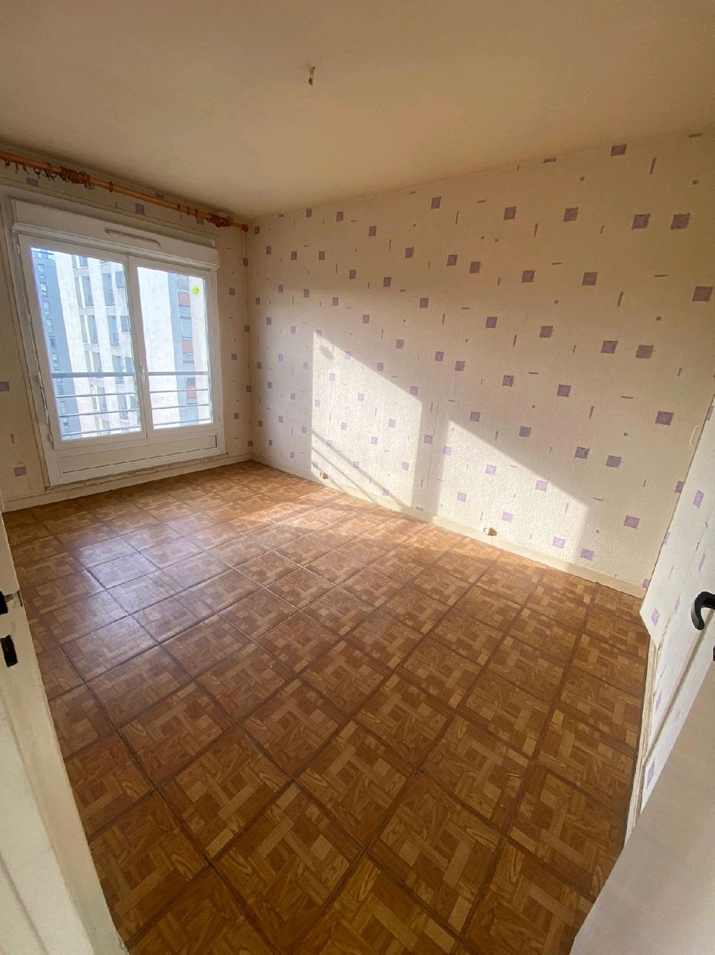 Achat appartement à vendre 2 pièces 47 m² - Aulnay-sous-Bois