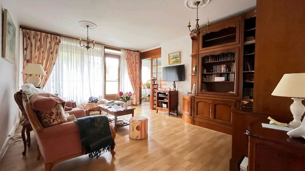 Achat appartement à vendre 4 pièces 80 m² - Survilliers