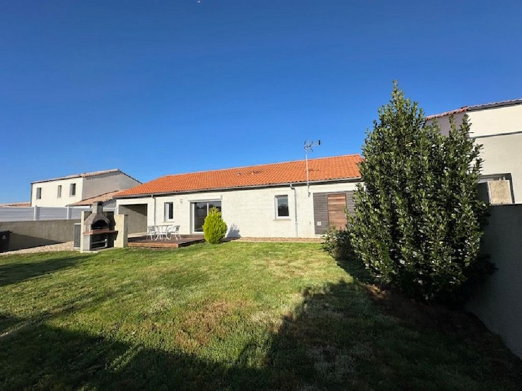 Achat maison à vendre 3 chambres 87 m² - Villeneuve-en-Retz