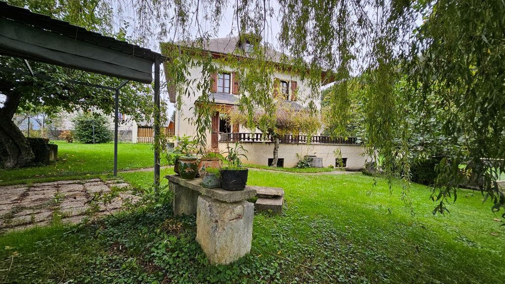 Achat maison à vendre 4 chambres 132 m² - Villaroux