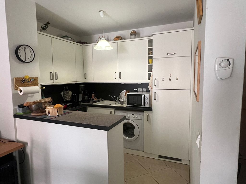 Achat appartement à vendre 2 pièces 48 m² - Saint-Raphaël