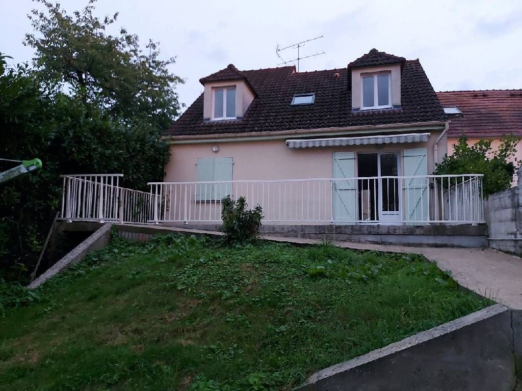 Achat maison à vendre 3 chambres 92 m² - Quincy-Voisins