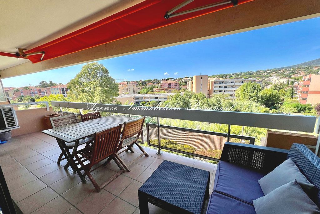 Achat appartement à vendre 4 pièces 85 m² - Sainte-Maxime