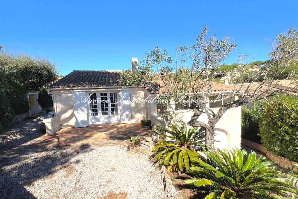 Achat maison à vendre 4 chambres 112 m² - Sainte-Maxime