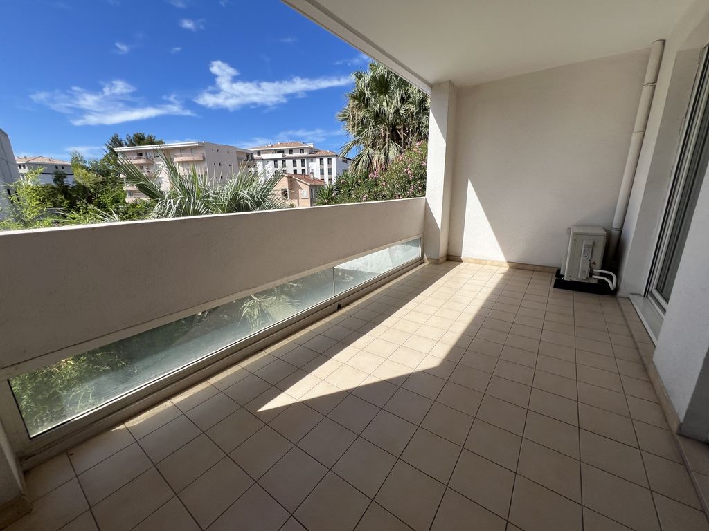 Achat appartement à vendre 2 pièces 35 m² - La Garde