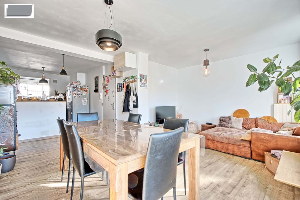 Achat appartement à vendre 4 pièces 63 m² - Toulon