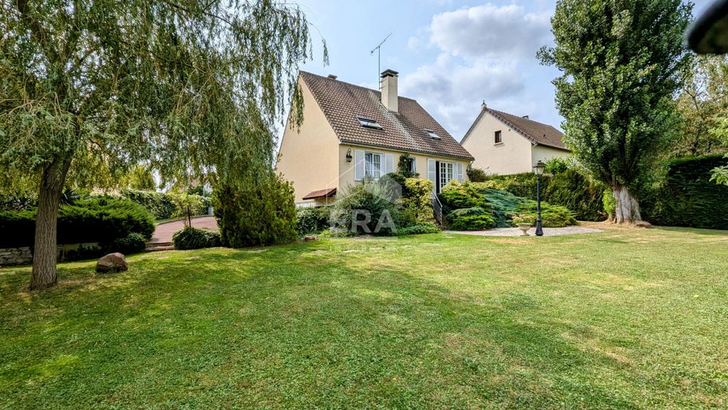 Achat maison à vendre 4 chambres 146 m² - Luzarches