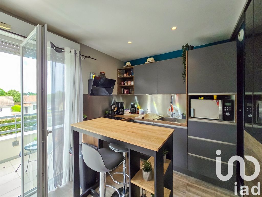 Achat appartement à vendre 2 pièces 45 m² - Saint-Aubin-de-Médoc