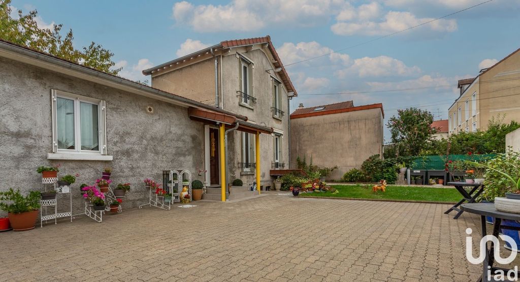 Achat maison à vendre 4 chambres 107 m² - Juvisy-sur-Orge