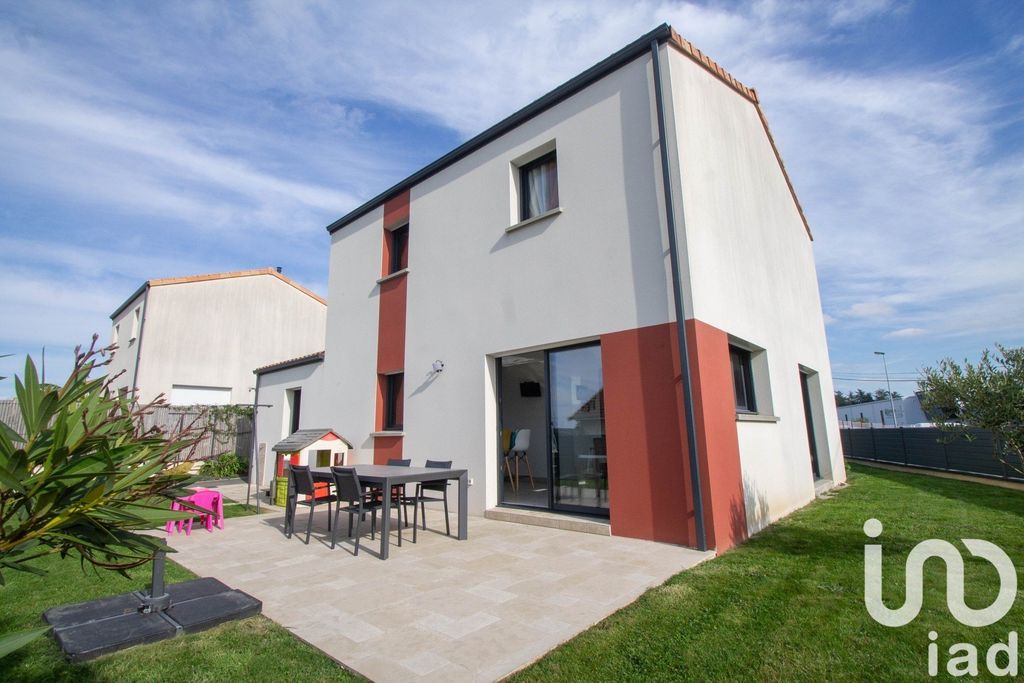 Achat maison à vendre 4 chambres 120 m² - Divatte-sur-Loire