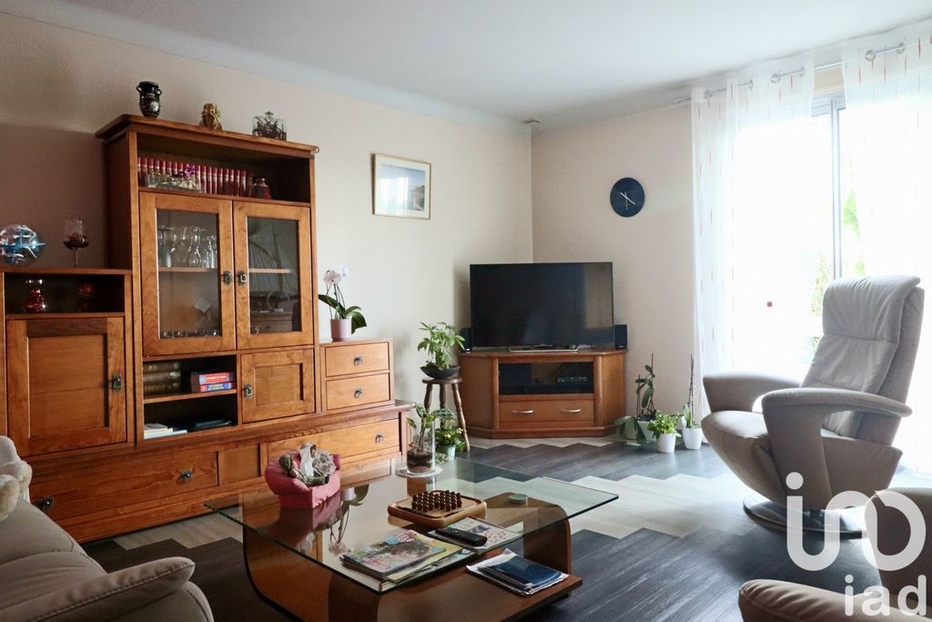 Achat maison à vendre 3 chambres 140 m² - La Chapelle-des-Marais