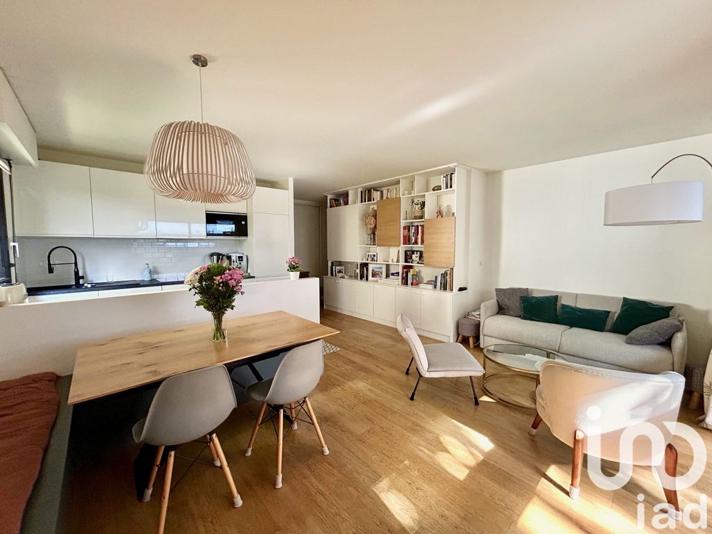 Achat appartement à vendre 4 pièces 81 m² - Paris 15ème arrondissement