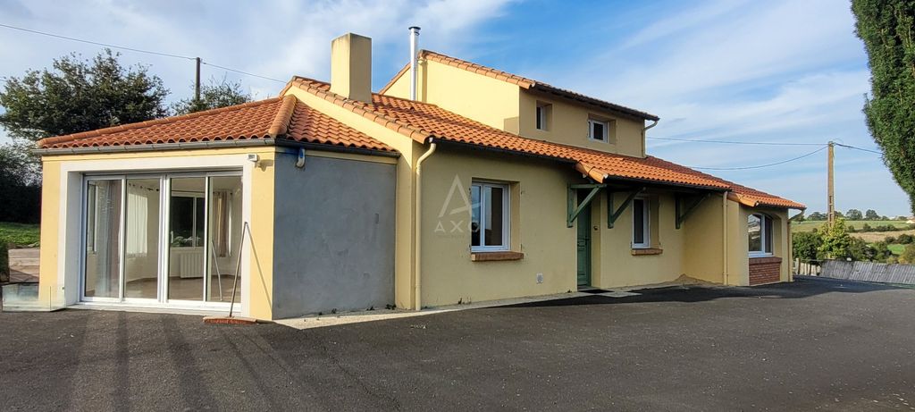 Achat maison à vendre 5 chambres 180 m² - Saint-Christophe-du-Bois