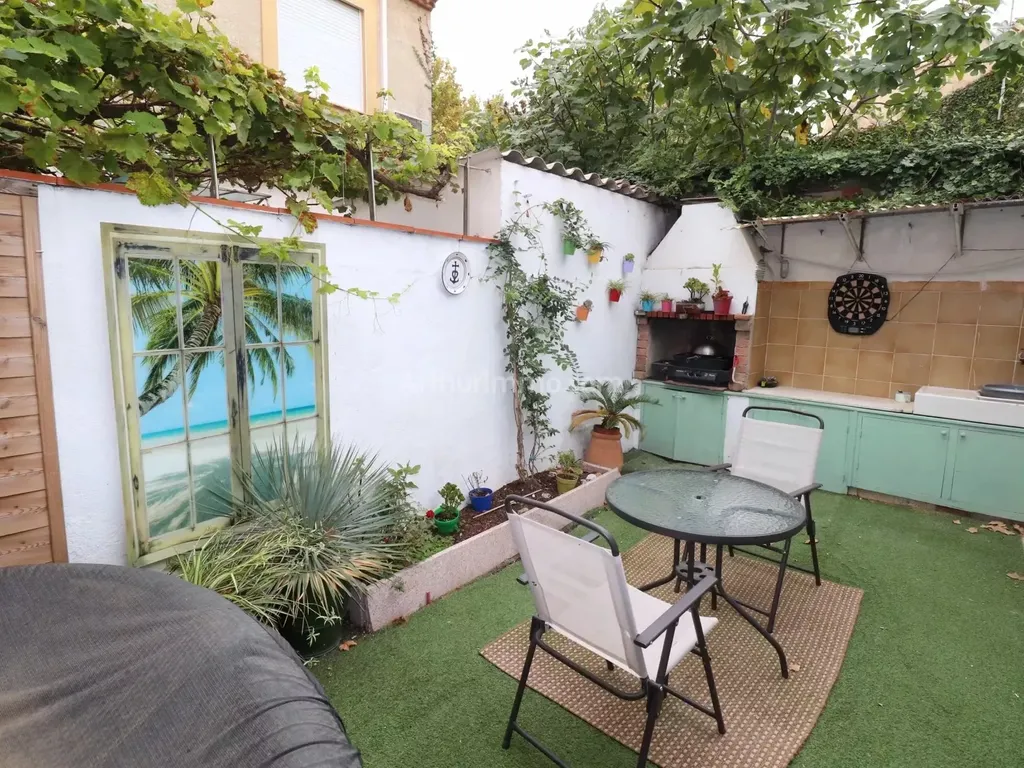 Achat maison à vendre 2 chambres 77 m² - Le Grau-du-Roi