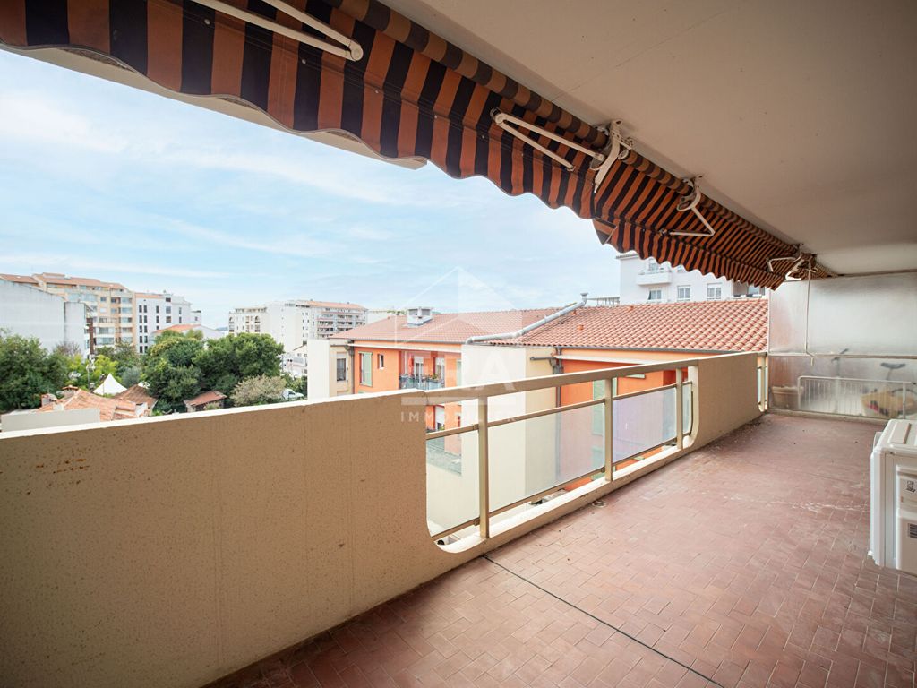 Achat appartement à vendre 2 pièces 43 m² - Cannes