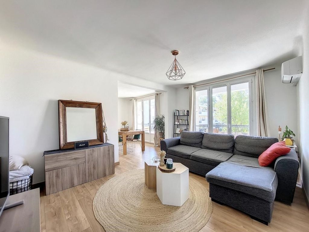 Achat appartement à vendre 3 pièces 70 m² - Nanterre