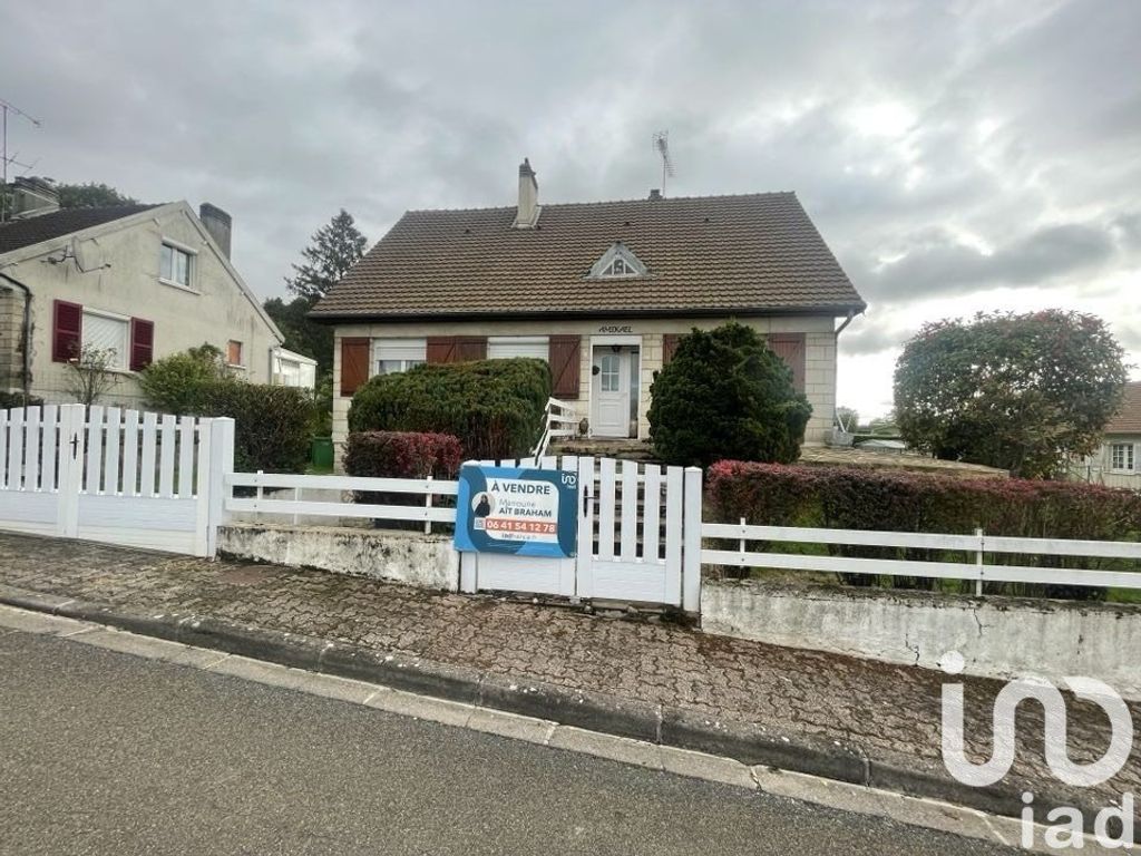 Achat maison à vendre 4 chambres 120 m² - Coucy-le-Château-Auffrique