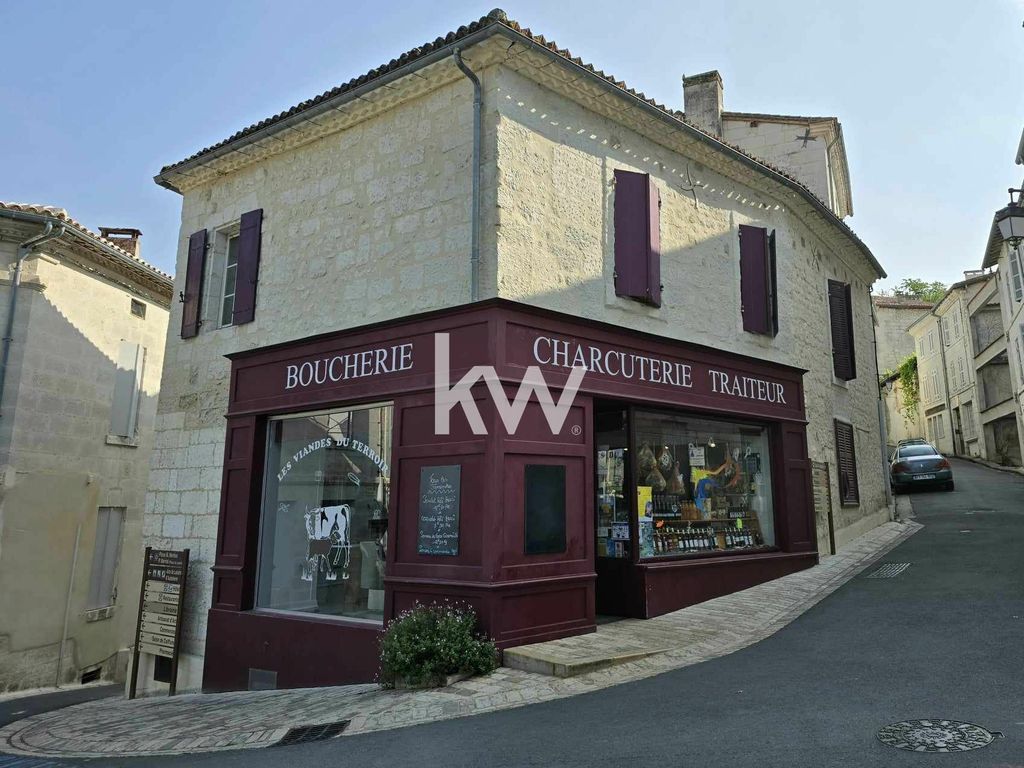 Achat maison à vendre 2 chambres 156 m² - Aubeterre-sur-Dronne