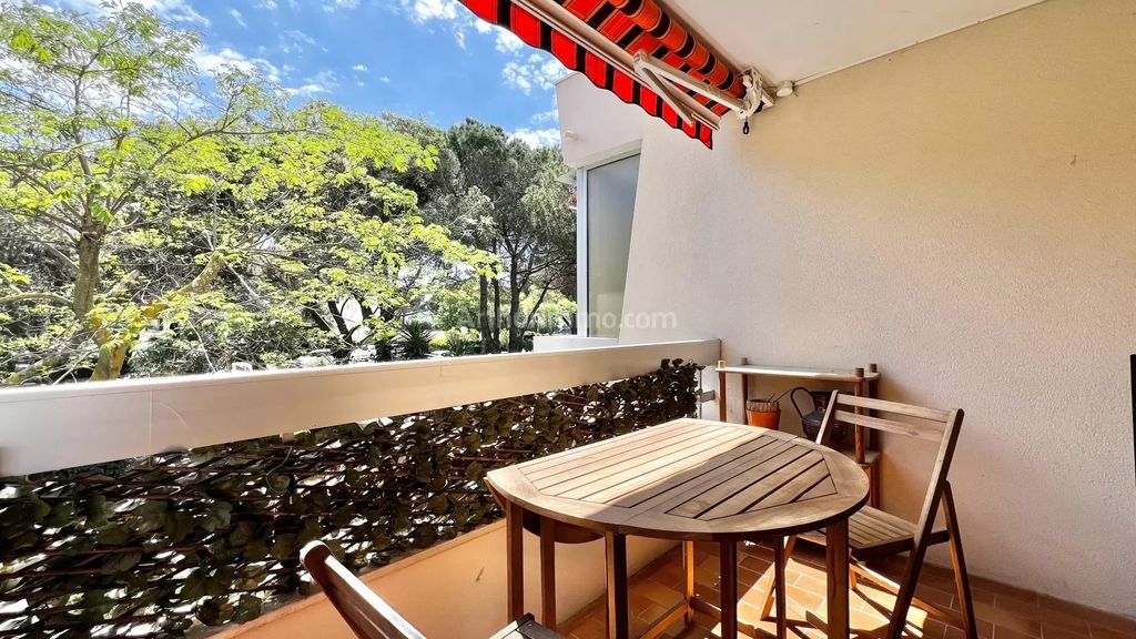 Achat appartement à vendre 2 pièces 32 m² - Fréjus