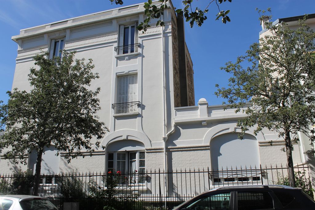 Achat maison à vendre 5 chambres 262 m² - Vichy