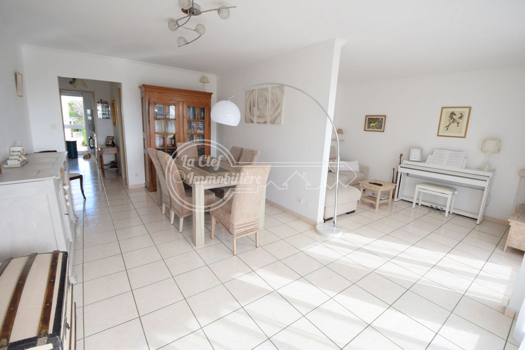 Achat appartement à vendre 5 pièces 98 m² - Cagnes-sur-Mer