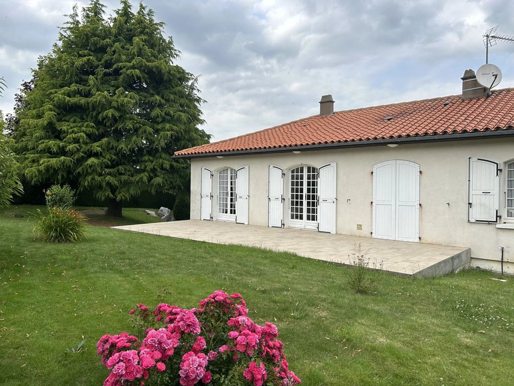 Achat maison à vendre 3 chambres 216 m² - L'Absie