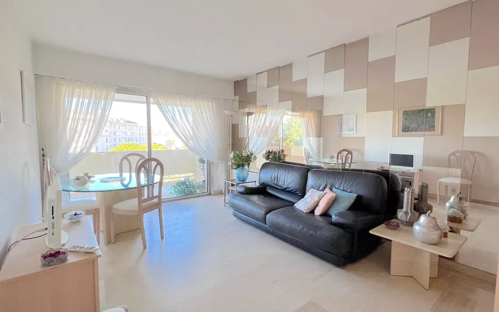 Achat appartement à vendre 2 pièces 44 m² - Cannes