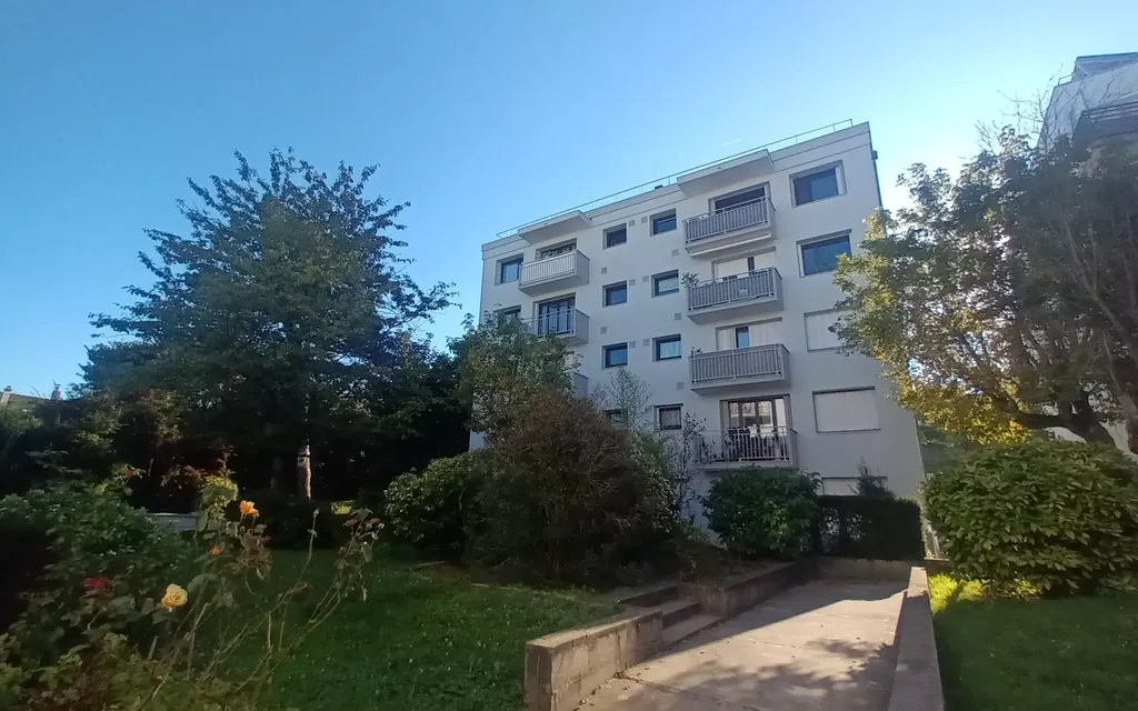 Achat appartement à vendre 3 pièces 59 m² - L'Haÿ-les-Roses