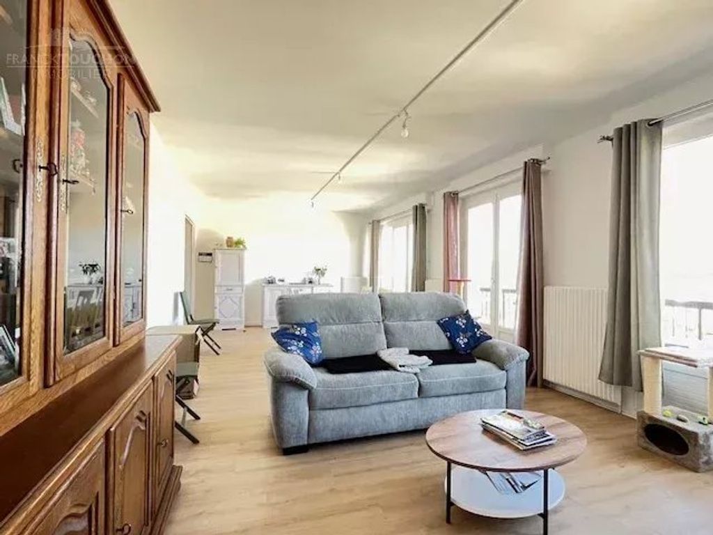 Achat appartement à vendre 5 pièces 109 m² - Montargis