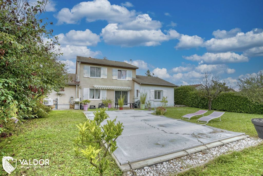 Achat maison à vendre 4 chambres 151 m² - Saint-Georges-de-Reneins