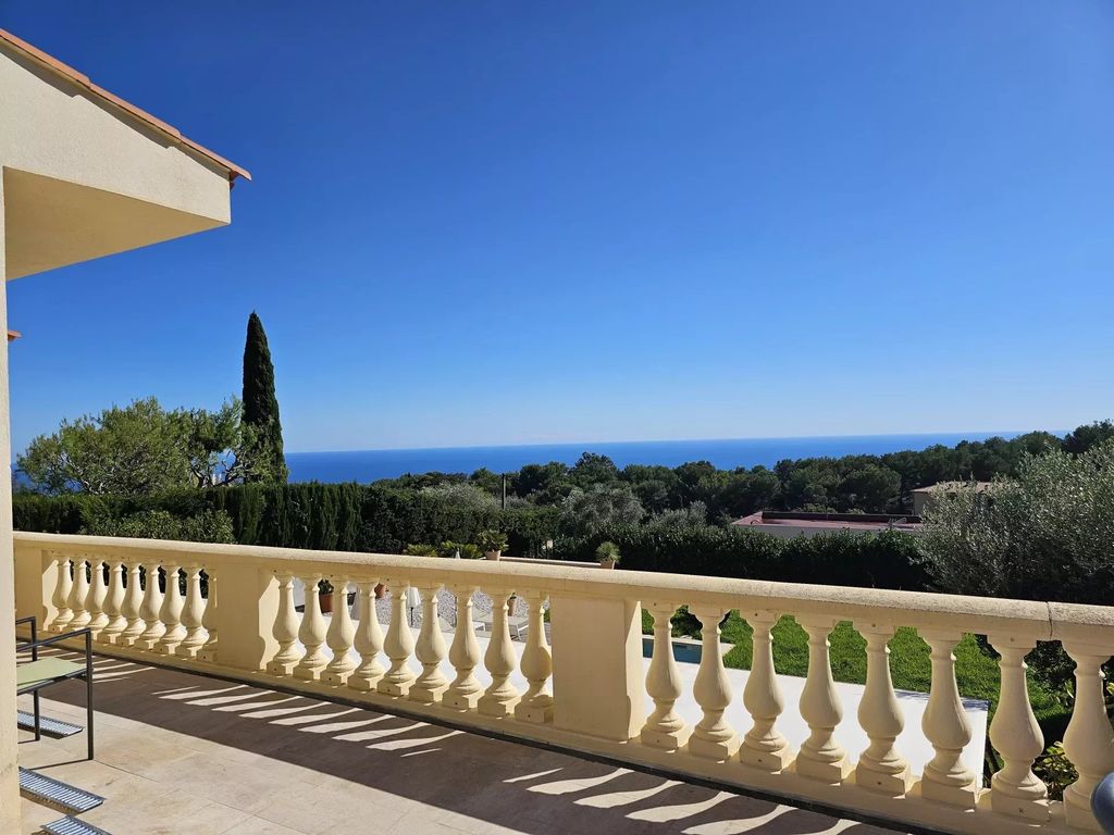 Achat appartement à vendre 6 pièces 157 m² - Villefranche-sur-Mer