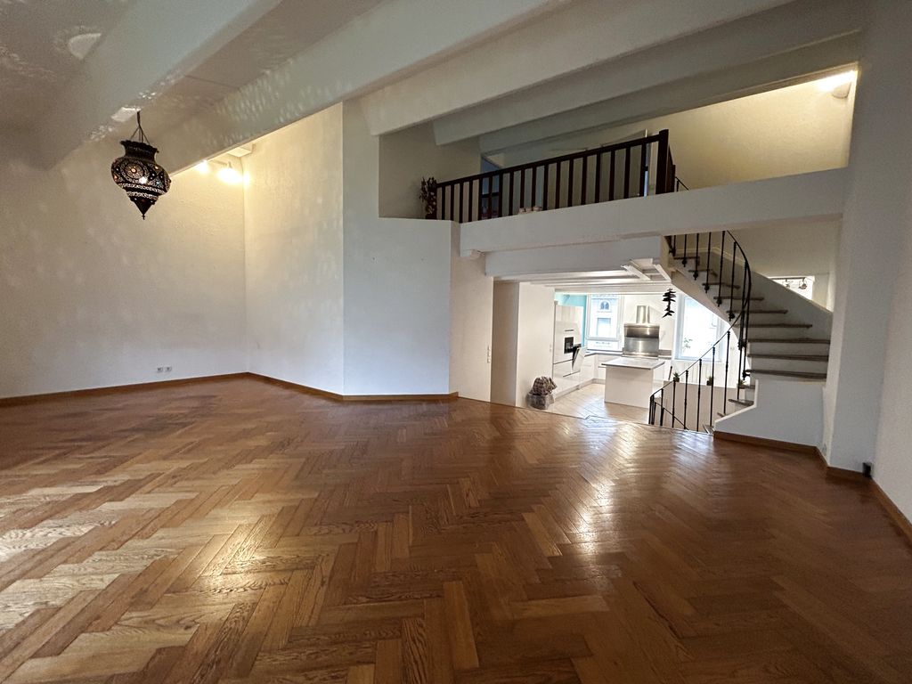 Achat maison à vendre 4 chambres 236 m² - Lézignan-Corbières