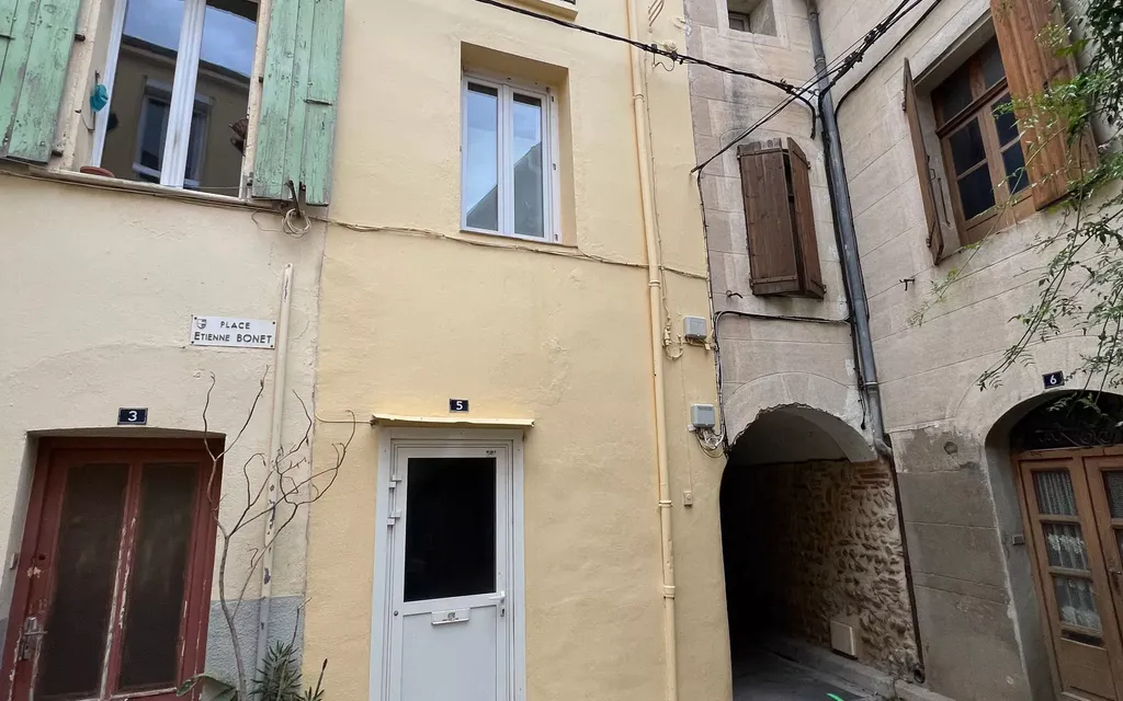 Achat maison à vendre 2 chambres 75 m² - Pia