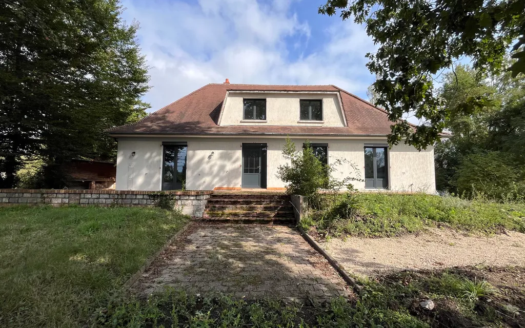 Achat maison à vendre 6 chambres 177 m² - Saint-Denis-en-Val