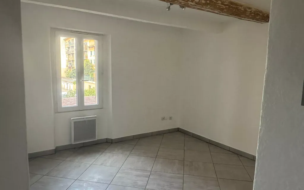 Achat appartement à vendre 2 pièces 31 m² - Toulon