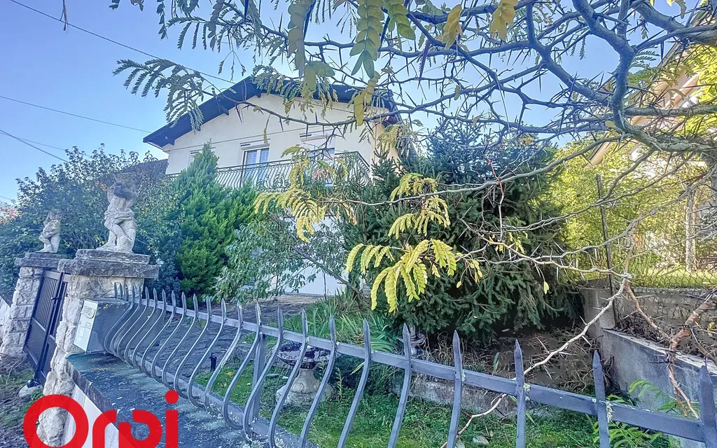 Achat maison à vendre 3 chambres 113 m² - Montluçon